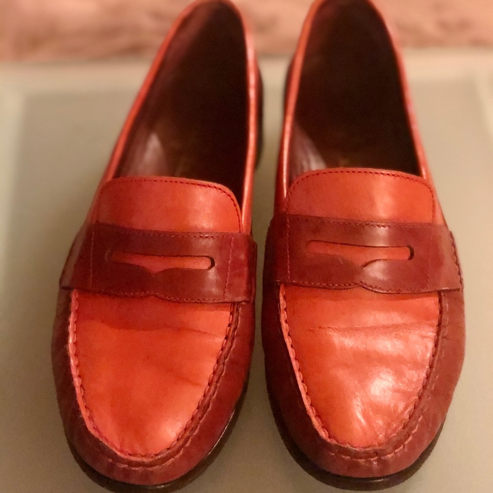 Cole Haan Two toned loafer